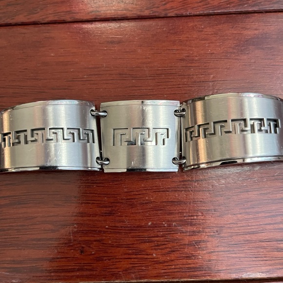 Aztec Bracelet - Picture 4 of 11